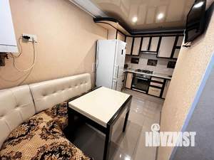 Дом 65м&sup2;, 3-этажный, посуточно, 