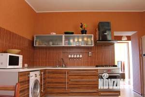 Дом 130м&sup2;, 3-этажный, посуточно, 