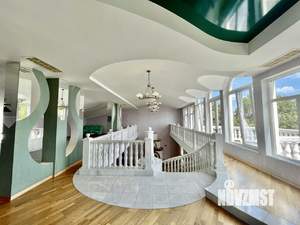 Дом 600м&sup2;, 2-этажный, посуточно, 