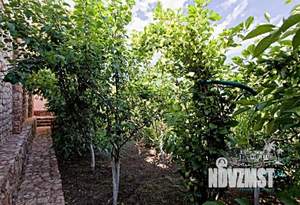 Дом 325м&sup2;, 4-этажный, посуточно, 