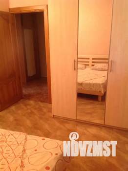 Дом 70м&sup2;, 3-этажный, посуточно, 