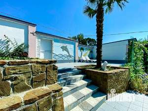 Дом 350м&sup2;, 2-этажный, посуточно, 