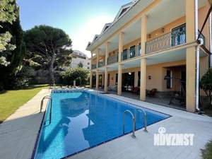 Дом 450м&sup2;, 2-этажный, посуточно, 