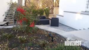 Дом 350м&sup2;, 3-этажный, посуточно, 