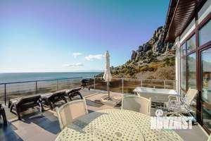 Дом 300м&sup2;, 4-этажный, посуточно, 