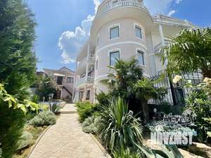 Дом 320м², 3-этажный, посуточно, 