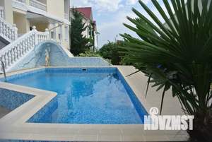 Дом 436м&sup2;, 3-этажный, посуточно, 