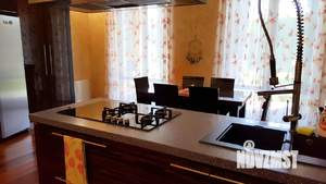 Дом 400м&sup2;, 3-этажный, посуточно, 