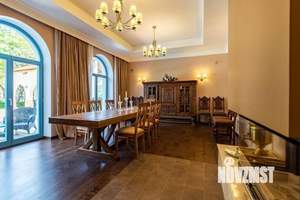 Дом 790м&sup2;, 4-этажный, посуточно, 