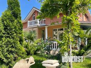 Дом 120м&sup2;, 2-этажный, посуточно, 