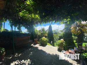 Дом 220м&sup2;, 2-этажный, посуточно, 