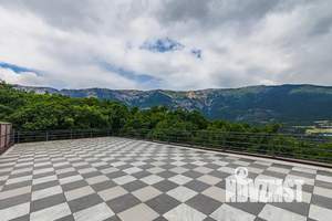 Дом 450м&sup2;, 3-этажный, посуточно, 