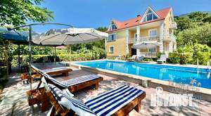 Дом 300м&sup2;, 4-этажный, посуточно, 