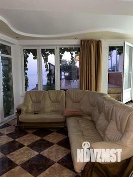 Дом 400м&sup2;, 3-этажный, посуточно, 