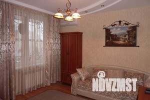 Дом 90м&sup2;, 2-этажный, посуточно, 