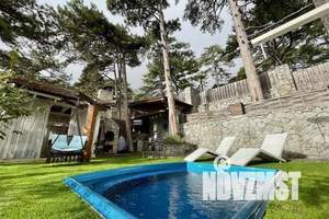 Дом 350м&sup2;, 4-этажный, посуточно, 