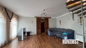 Дом 200м&sup2;, 3-этажный, посуточно, 