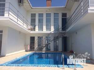 Дом 200м&sup2;, 2-этажный, посуточно, 