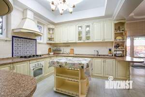 Дом 400м², 2-этажный, посуточно, 