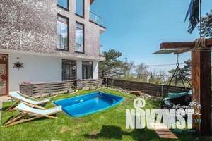 Дом 350м&sup2;, 3-этажный, посуточно, 