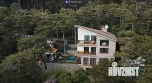 Дом 350м&sup2;, 3-этажный, посуточно, 