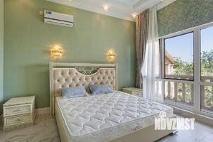 Дом 650м&sup2;, 4-этажный, посуточно, 