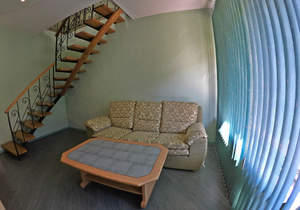 Дом 160м&sup2;, 2-этажный, на длительный срок, 