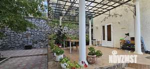 Дом 215м&sup2;, 3-этажный, участок 14 сот.  