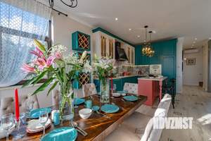 Дом 433м², 3-этажный, участок 4 сот.  