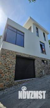 Коттедж 150м&sup2;, 3-этажный, участок 1 сот.  