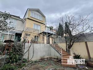 Дом 150м&sup2;, 3-этажный, участок 4 сот.  