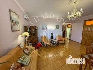 Дом 317м&sup2;, 3-этажный, участок 5 сот.  