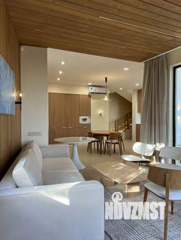 Дом 267м&sup2;, 3-этажный, участок 4 сот.  