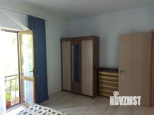 Дом 105м², 3-этажный, участок 1 сот.  
