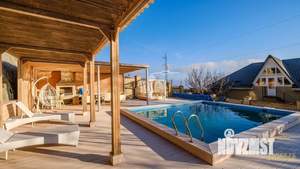 Дом 460м&sup2;, 3-этажный, участок 12 сот.  