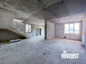 Дом 295м&sup2;, 2-этажный, участок 4 сот.  