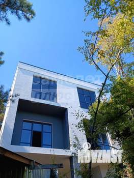 Дом 235м², 3-этажный, участок 5 сот.  