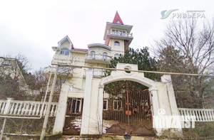 Дом 544м², 4-этажный, участок 6 сот.  