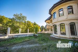 Дом 650м², 2-этажный, участок 8 сот.  