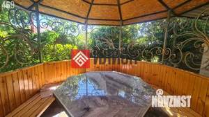 Дом 180м&sup2;, 3-этажный, участок 4 сот.  