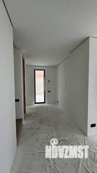 Дом 241м², 3-этажный, участок 5 сот.  