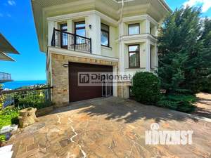 Дом 560м&sup2;, 2-этажный, участок 20 сот.  