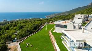 Дом 423м², 2-этажный, участок 18 сот.  