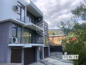 Таунхаус 149м&sup2;, 3-этажный, участок 1 сот.  