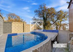 Дом 289м&sup2;, 3-этажный, участок 5 сот.  