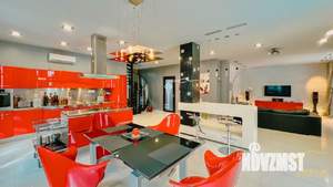 Дом 350м&sup2;, 2-этажный, участок 9 сот.  