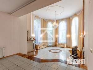 Дом 700м², 4-этажный, участок 8 сот.  