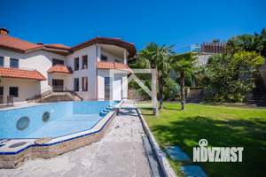 Дом 520м&sup2;, 2-этажный, участок 11 сот.  