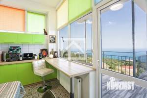 Дом 297м&sup2;, 3-этажный, участок 12 сот.  