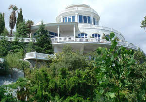 Дом 830м², 3-этажный, участок 10 сот.  